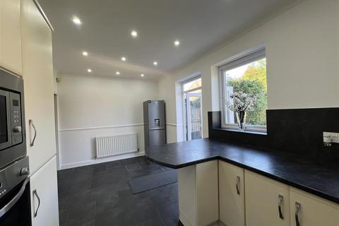 2 bedroom semi-detached house for sale, Belgrave Avenue, Congleton