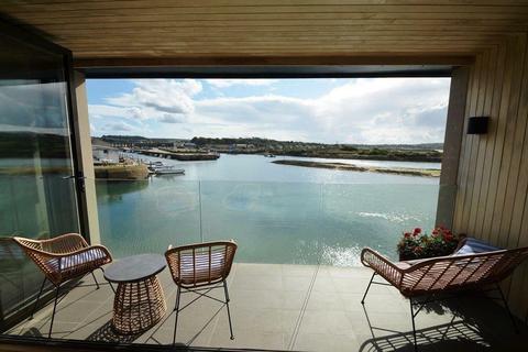 3 bedroom townhouse for sale, North Quay, Hayle TR27