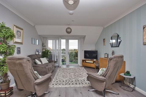 2 bedroom flat for sale, Mongeham Road, Great Mongeham, CT14