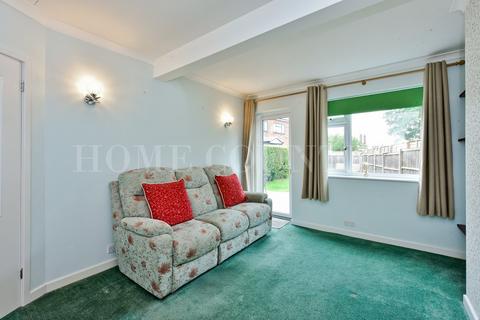 1 bedroom ground floor maisonette for sale, The Grove, Potters Bar, EN6