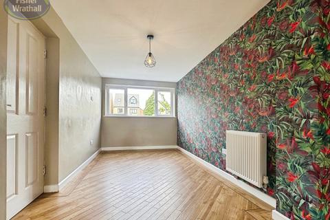 35 Booth Gardens, Lancaster, LA1 5WE