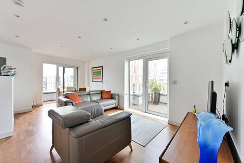 3 bedroom flat for sale, Enterprise Way, Wandsworth, London, SW18