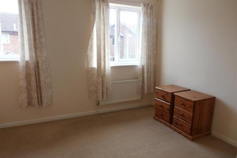 2 bedroom house to rent, Speedwell Close, Cambridge CB1