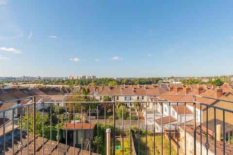 4 bedroom terraced house for sale, Langton Court Road, Brislington