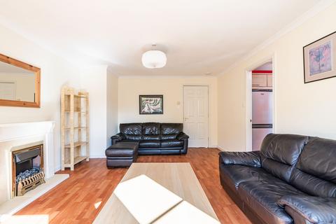 13/8 Dicksonfield, Edinburgh, EH7 5NE