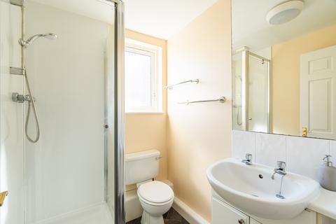 13/8 Dicksonfield, Edinburgh, EH7 5NE