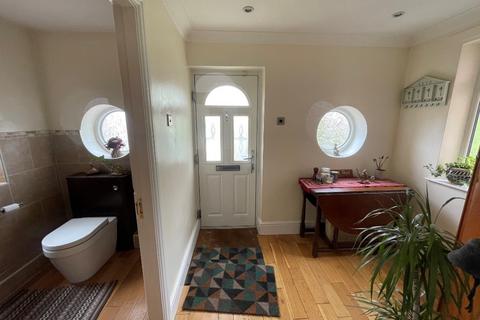 undefined, Shrewsbury Road, Wirral CH43