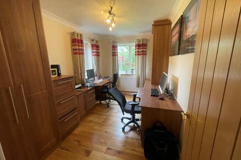 undefined, Shrewsbury Road, Wirral CH43