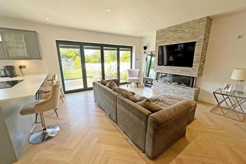 31 Malthouse Lane, Earlswood, Solihull, B94 5RX