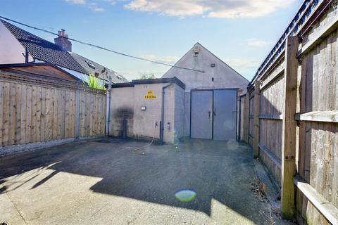 Property for sale, Myrtle Avenue, Long Eaton