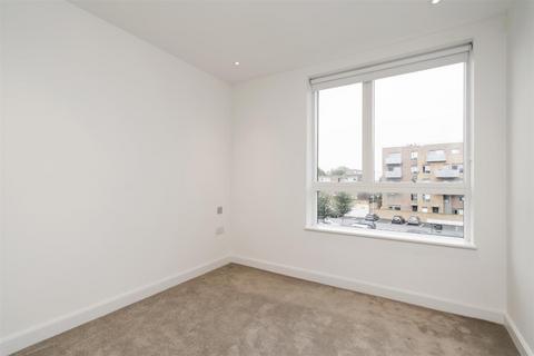 2 bedroom apartment to rent, High Street, Hornsey N8