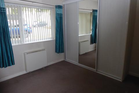 Flat 2, 196 Lichfield Road, Bloxwich, Walsall, WS3 3BS