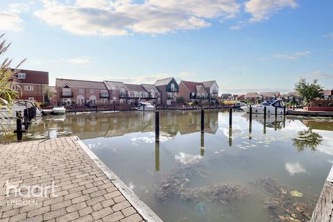 undefined, Ellisons Quay, Burton Waters