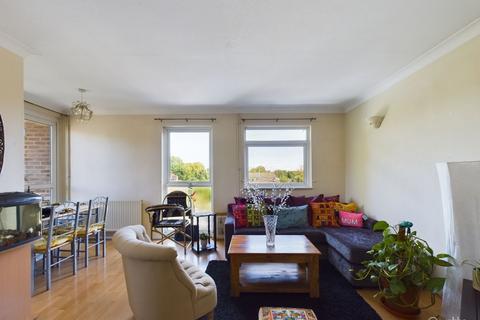 1 bedroom flat for sale, Friars Wood, Pixton Way, Croydon