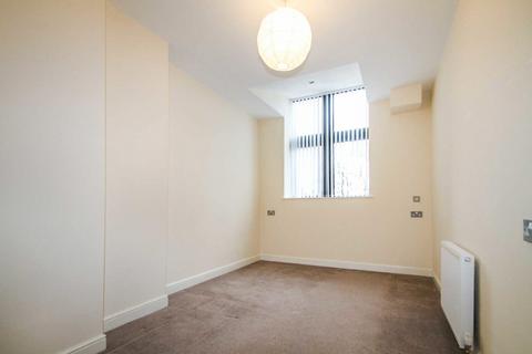 2 bedroom flat to rent, The Grange, Richardshaw Lane, Pudsey, Pudsey, LS28