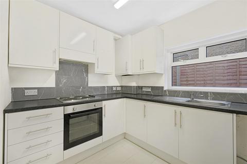 4 bedroom terraced house for sale, Coleraine Road, London N8