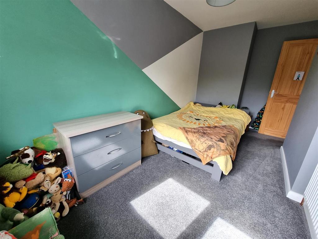 Bedroom 2.jpg