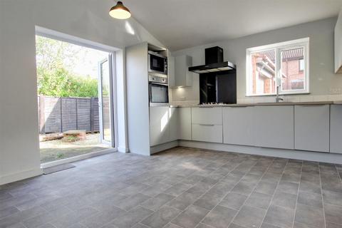 3 bedroom detached house for sale, Mintfields Road, Beverley