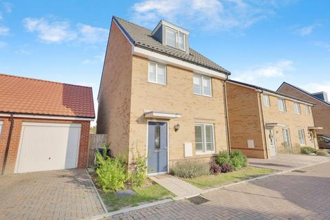 4 bedroom detached house for sale, Minnow Lane, Great Wakering, SS3