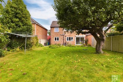 4 bedroom semi-detached house for sale, St. Johns Road, Sandhurst, Berkshire, GU47