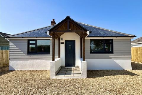 2 bedroom bungalow for sale, Little Whitehouse Road, Porchfield