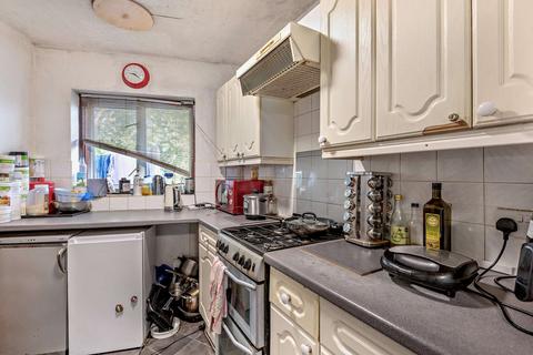 3 bedroom semi-detached house for sale, Montcalm Road, London, SE7