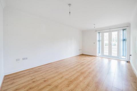 2 bedroom flat for sale, Slough,  SL3,  SL3