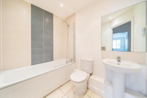 2 bedroom flat for sale, Slough,  SL3,  SL3