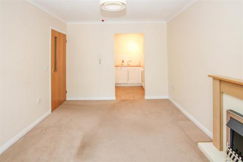 1 bedroom retirement property for sale, Sawyers Hall Lane, Brentwood