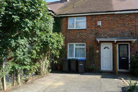 2 bedroom terraced house to rent, St Andrews Road, Burgess Hill, West Sussex