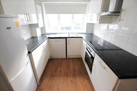 2 bedroom house to rent, St Malo Avenue, Edmonton, London, N9