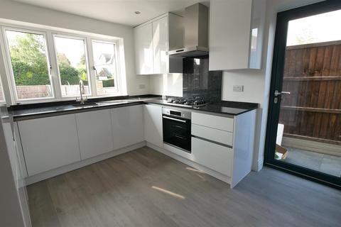 3 bedroom detached house to rent, Goffs Oak