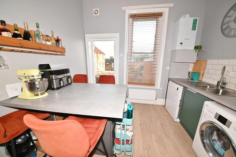 First Floor Flat, 68a Broad Street, Teddington, TW11 8QY