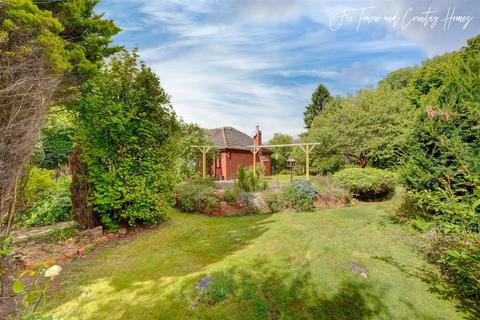 3 bedroom bungalow for sale, Yates Hay Road, Malvern WR14