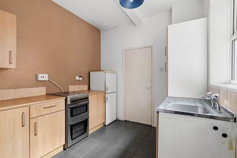 1 bedroom flat for sale, Flat 1, 11 Bath Road, Worcester.  WR5 3AA