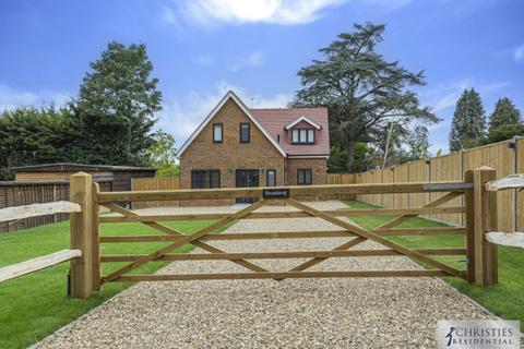 4 bedroom detached house to rent, ASHTEAD