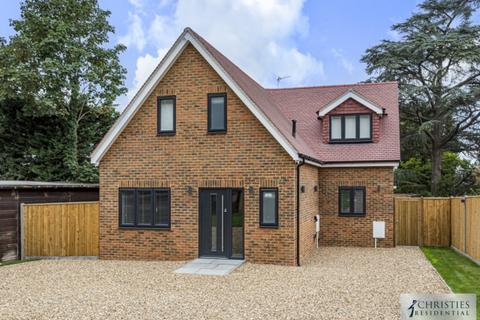 4 bedroom detached house to rent, ASHTEAD