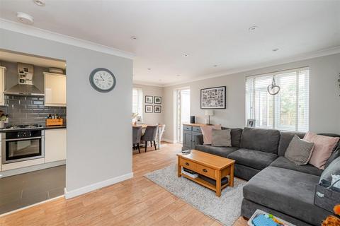 2 bedroom house for sale, Gillfield Close, High Wycombe HP11