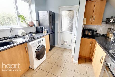 3 bedroom semi-detached house for sale, Ennerdale Road, Northampton