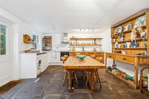 4 bedroom end of terrace house for sale, Arlington Cottages, London