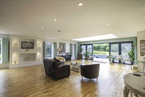 6 bedroom detached house for sale, Rickman Hill Road, Chipstead