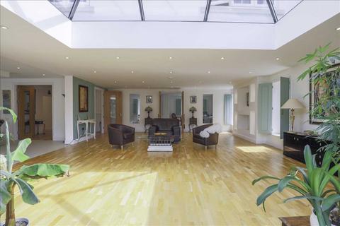 6 bedroom detached house for sale, Rickman Hill Road, Chipstead