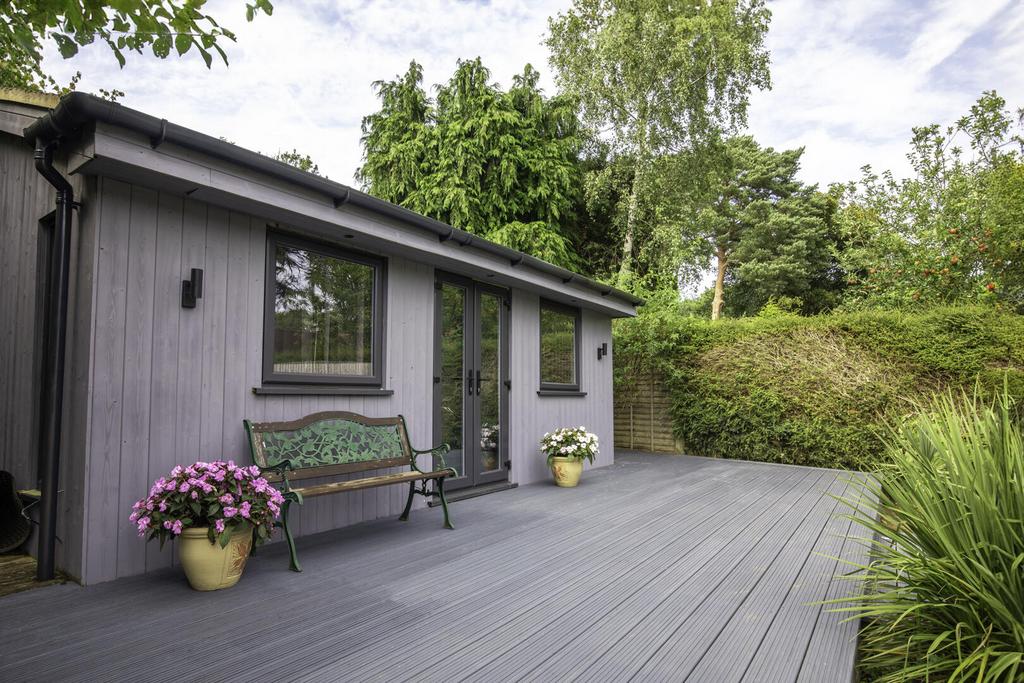 Outbuilding