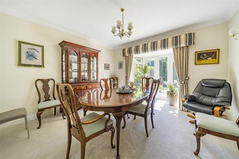 Foxwood House Delarue Close, Tonbridge, TN11 9NN