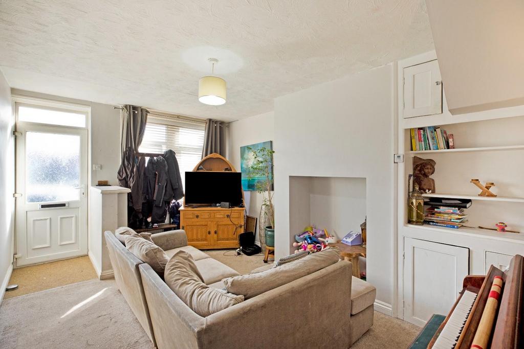 Wharfedale Avenue, Harrogate 3 bed terraced house for sale £220,000