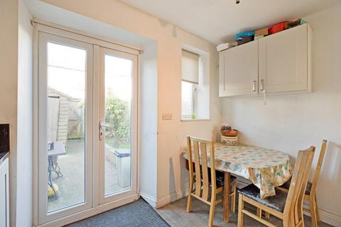 3 bedroom terraced house for sale, Wharfedale Avenue, Harrogate