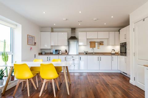 7, Chalk Pit House, 27 Havelock Drive, Greenhithe, DA9 9YJ