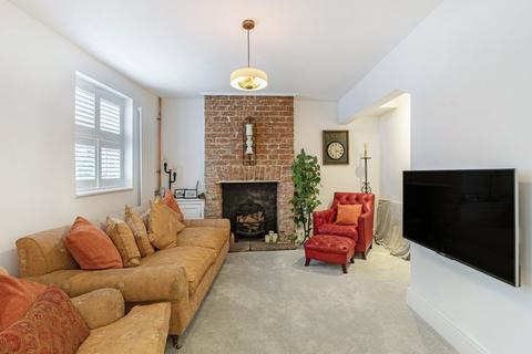 2 bedroom end of terrace house for sale, Naunton Crescent, Leckhampton, Cheltenham, GL53