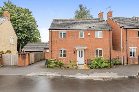 3 bedroom detached house for sale, Cossor Road, Pewsey, SN9 5HX