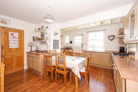 2 bedroom flat for sale, Dane Road, St. Leonards-On-Sea